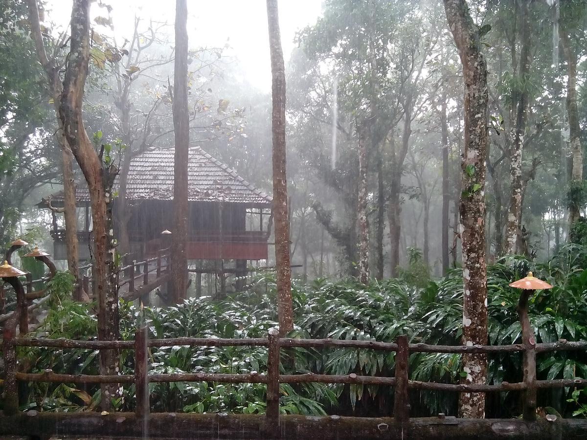 Kalppavanam Heritage Resort Thekkady Esterno foto