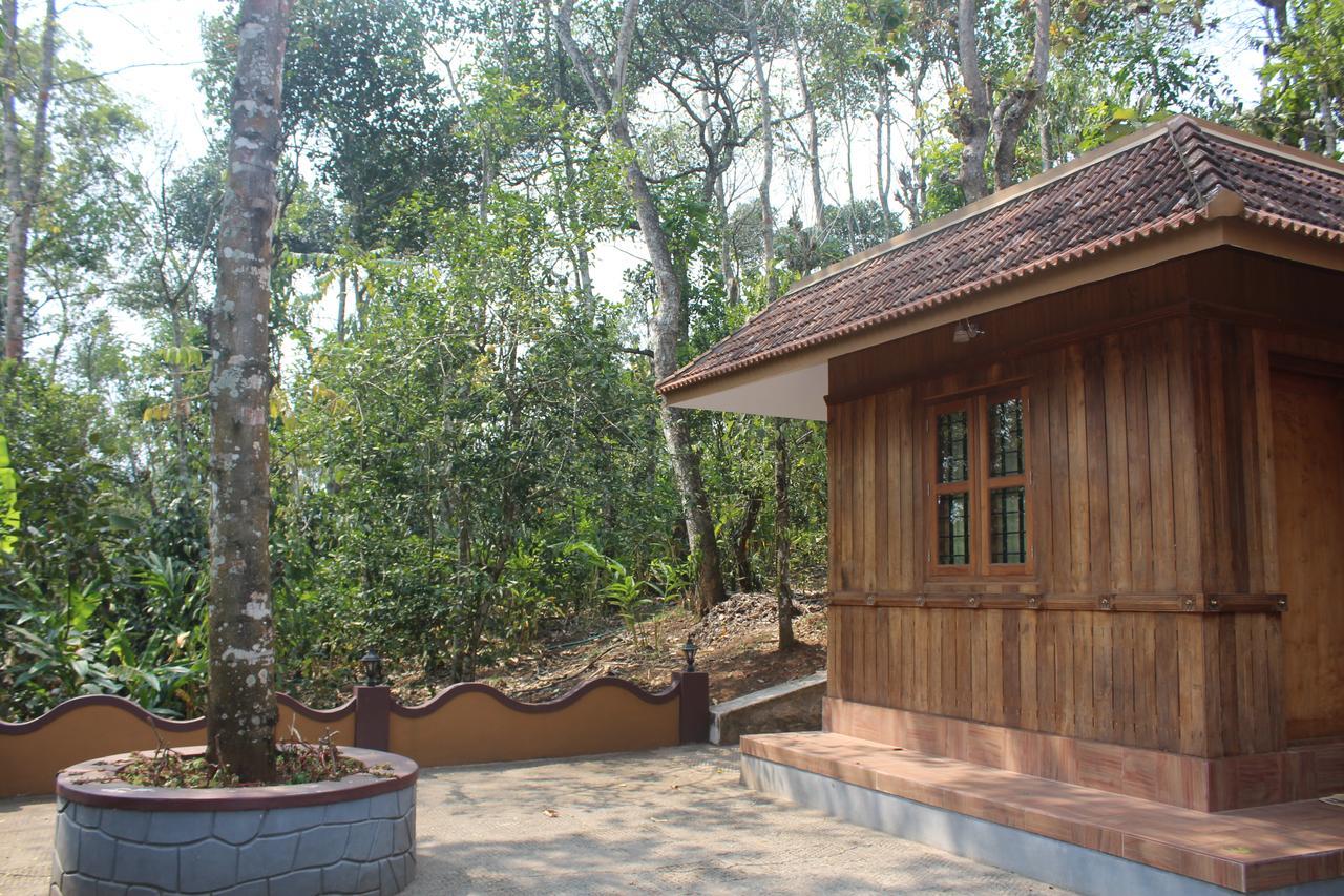 Kalppavanam Heritage Resort Thekkady Esterno foto
